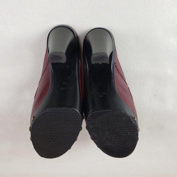 Stuart Weitzman Red Leather Clog Womens 6 Slip On Heel Studded Buckle Mule - Picture 15 of 16